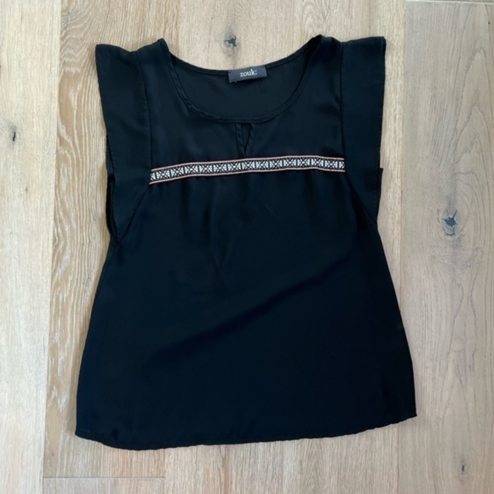 Zouk Black Flutter Sleeve Blouse Tribal Print on Chest